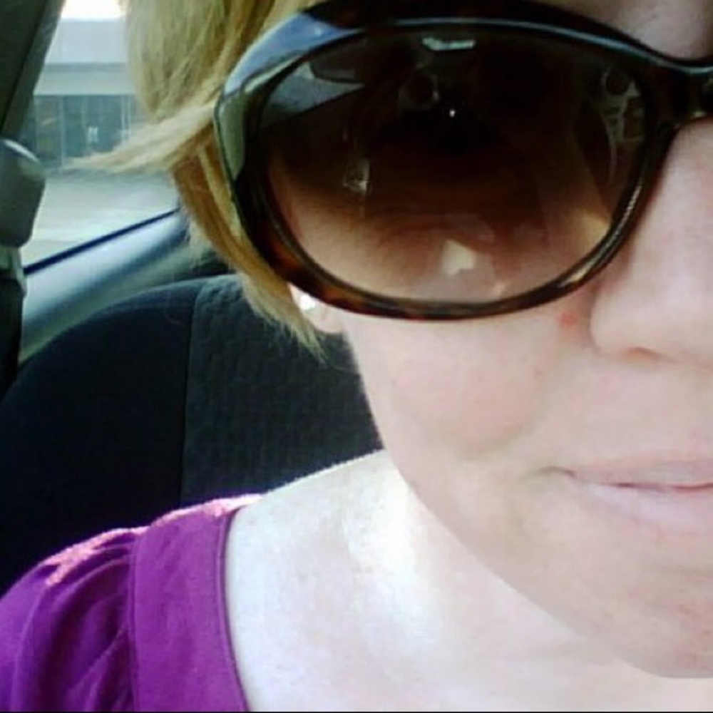 Meet your Posher, Carrie
